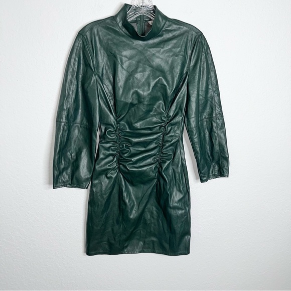 Zara Dress Women XS Faux Leather Emerald Green Ruched Mini 3/4 Sleeve B8 - Picture 1 of 9